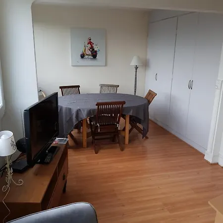 Appartement Apart L Oree Du Bois- Ambiance Cosy - Vue Panoramique Sur Verdure, Spacieux Et Calme 76m2 - 2ch - 3 Lits - Parking -prox Metro *